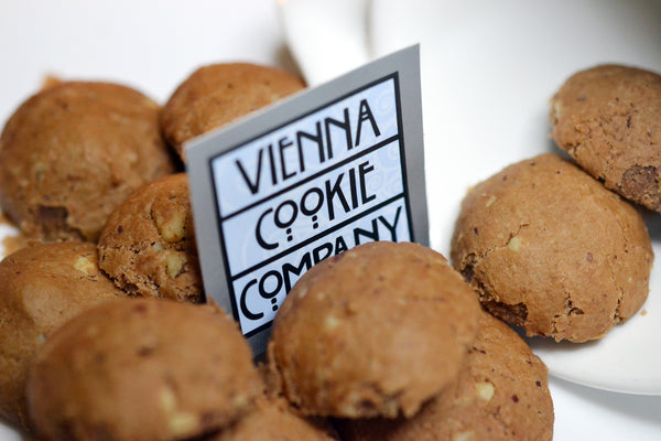 Viennese Chocolate Kisses (Sandbusserl)